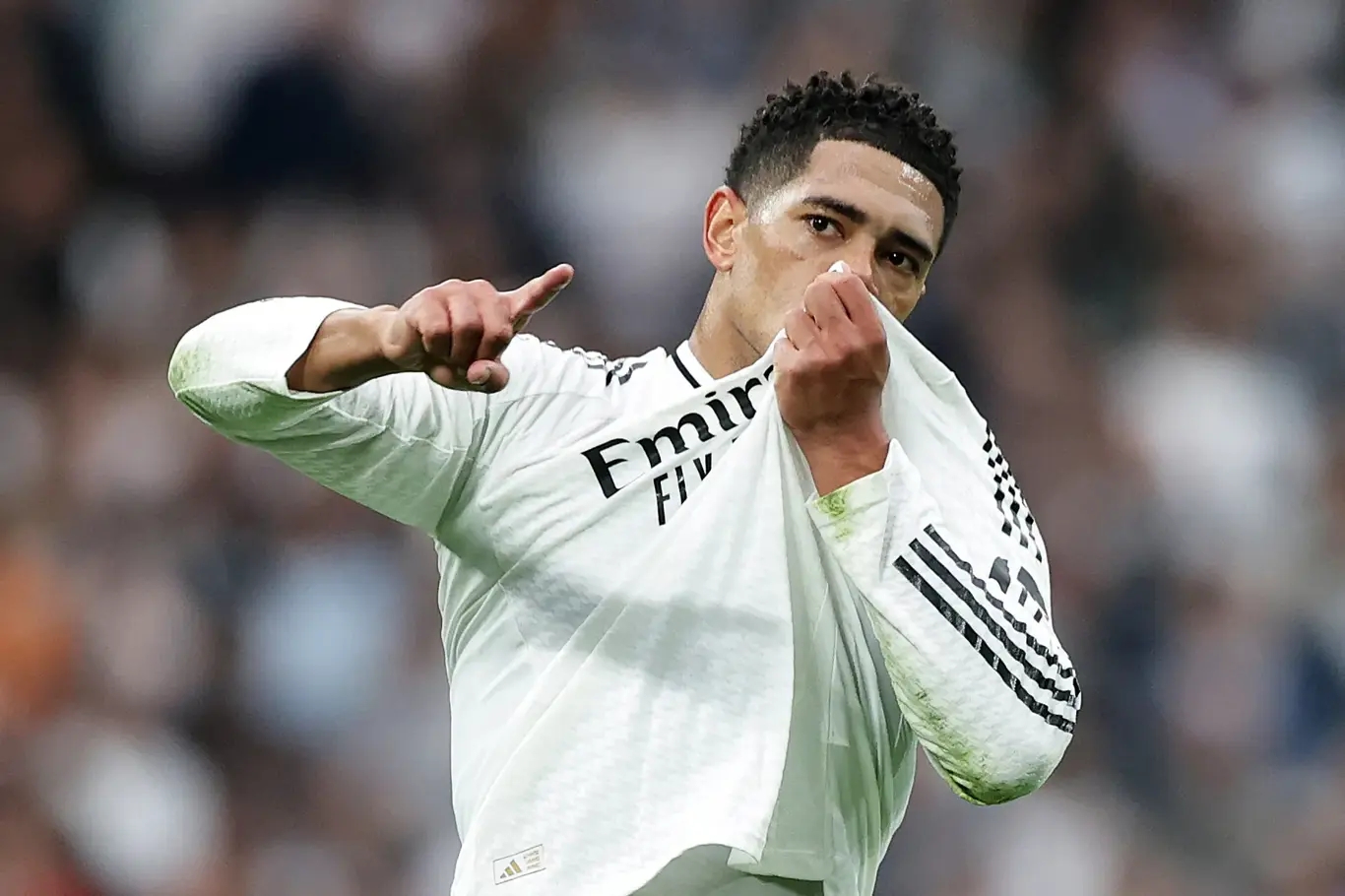 贝林厄姆：期待世俱杯夺冠，最喜欢的美国体育明星是乔丹