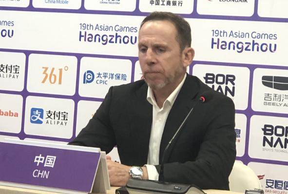 官方网站-久尔杰维奇谈韩国：发布会上尊重 场上去击败他们